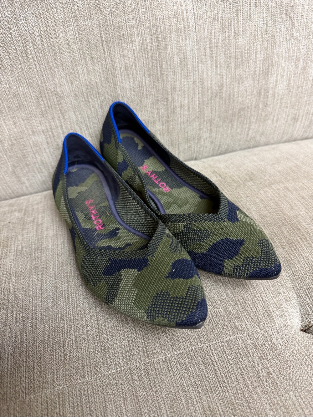Rothy’s Point flats 8 Spruce Camo